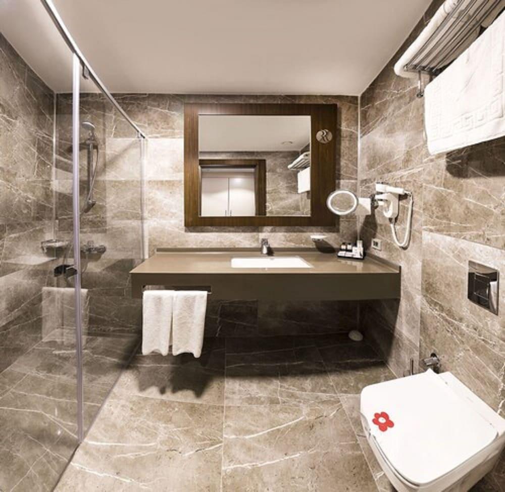 Ramada By Wyndham Sakarya Hotel מראה חיצוני תמונה