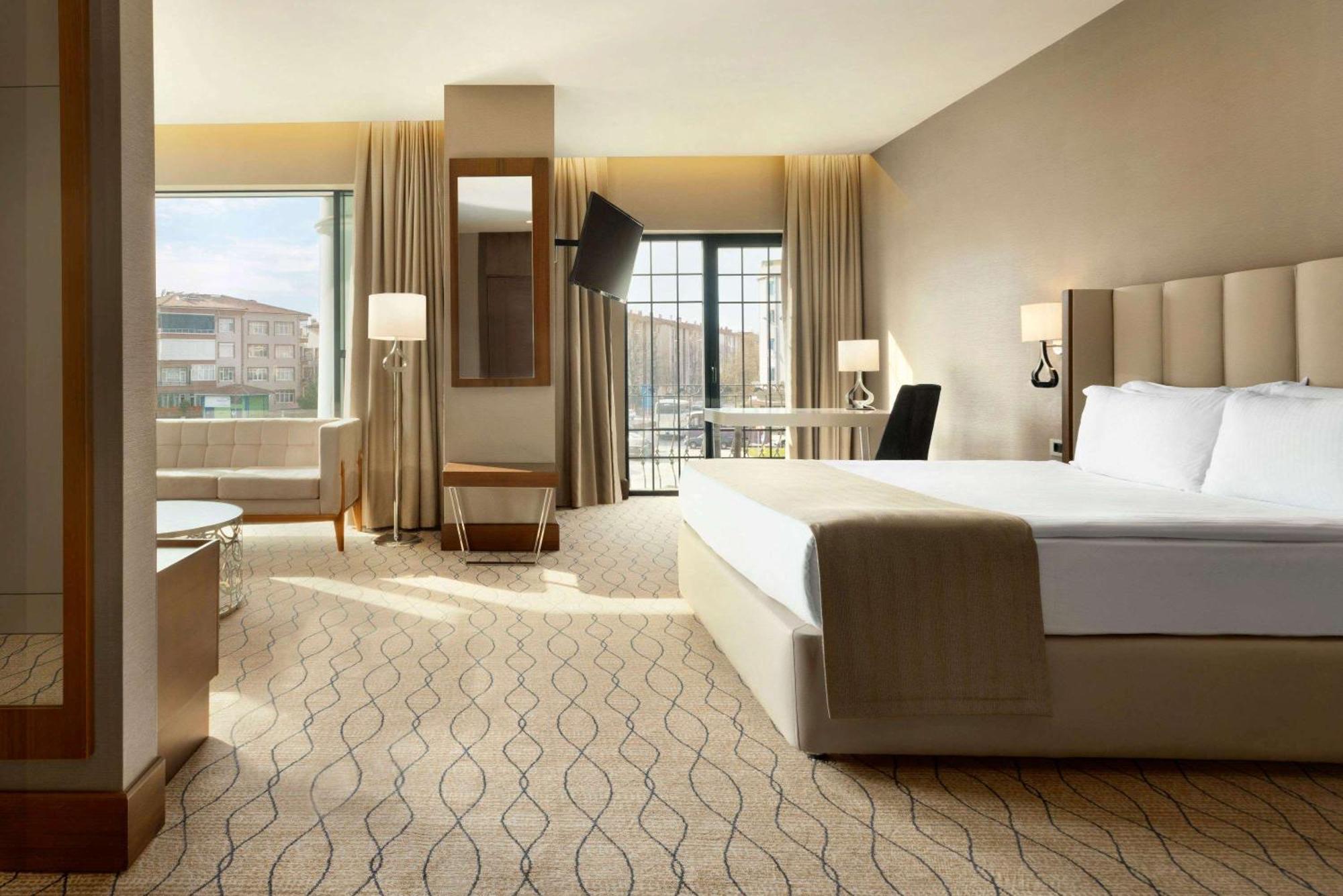 Ramada By Wyndham Sakarya Hotel מראה חיצוני תמונה