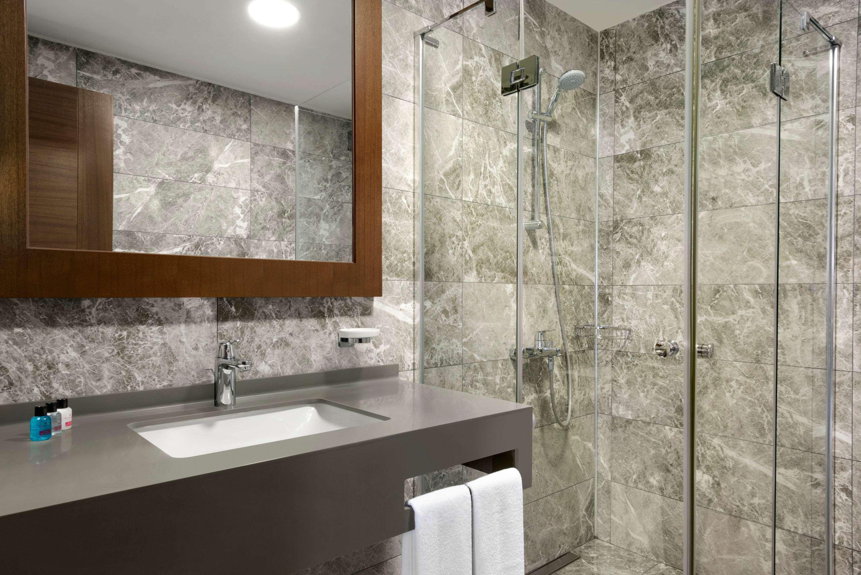 Ramada By Wyndham Sakarya Hotel מראה חיצוני תמונה