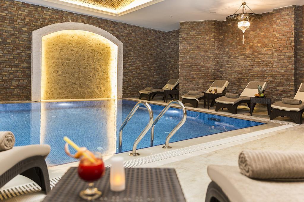 Ramada By Wyndham Sakarya Hotel מראה חיצוני תמונה